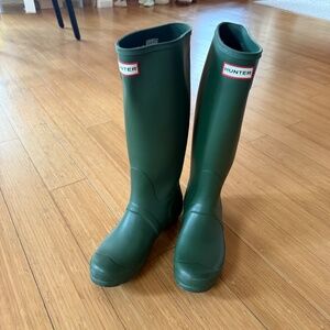Hunter Green Rain Boots with Winter Socks Included!!